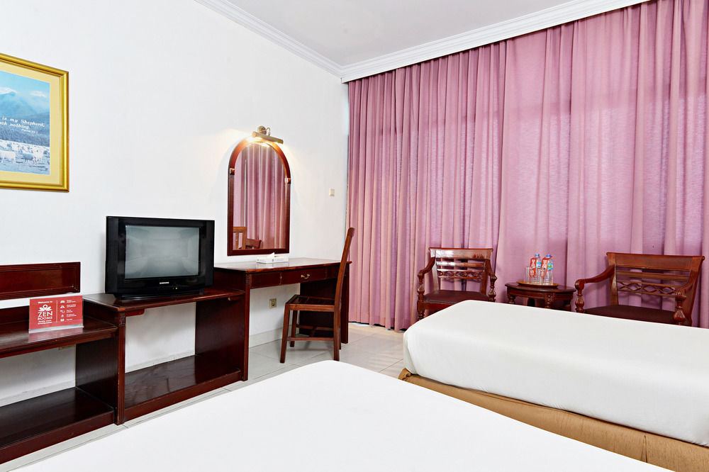 Zen Rooms Soekarno Hatta Buah Batu Bandung Bagian luar foto
